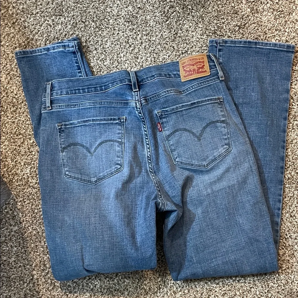 Women’s Mid-Blue Straight Leg Jeans